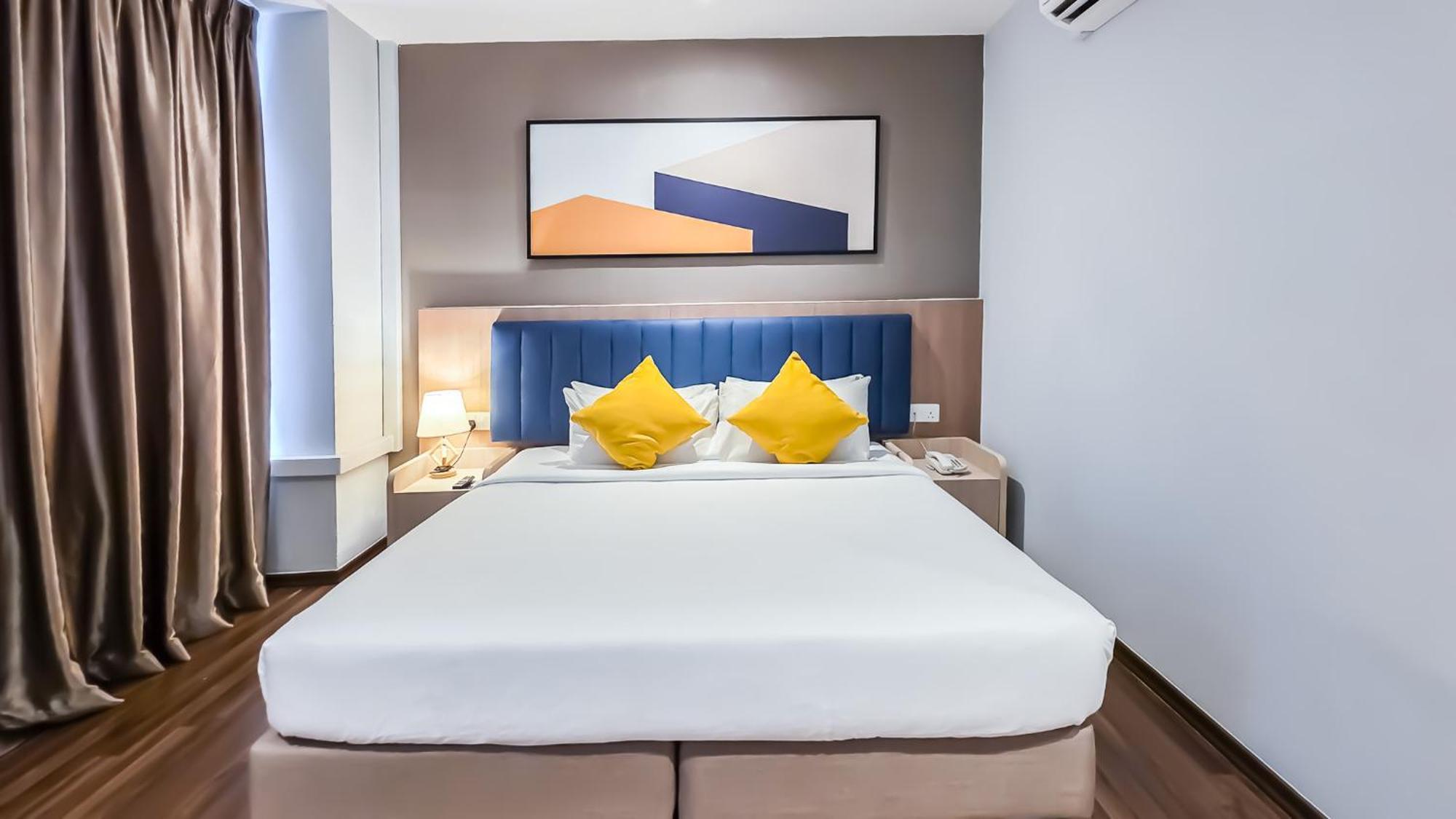 Fives Centre Hotel